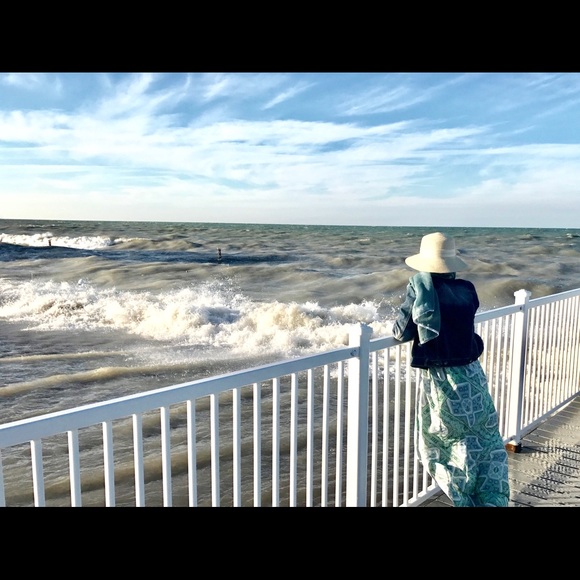 Meet your Posher, Hadeel - Picture 1 of 1